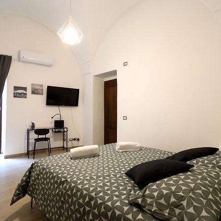 Апартаменты La Casa Di Carta Al Duomo Катания Экстерьер фото