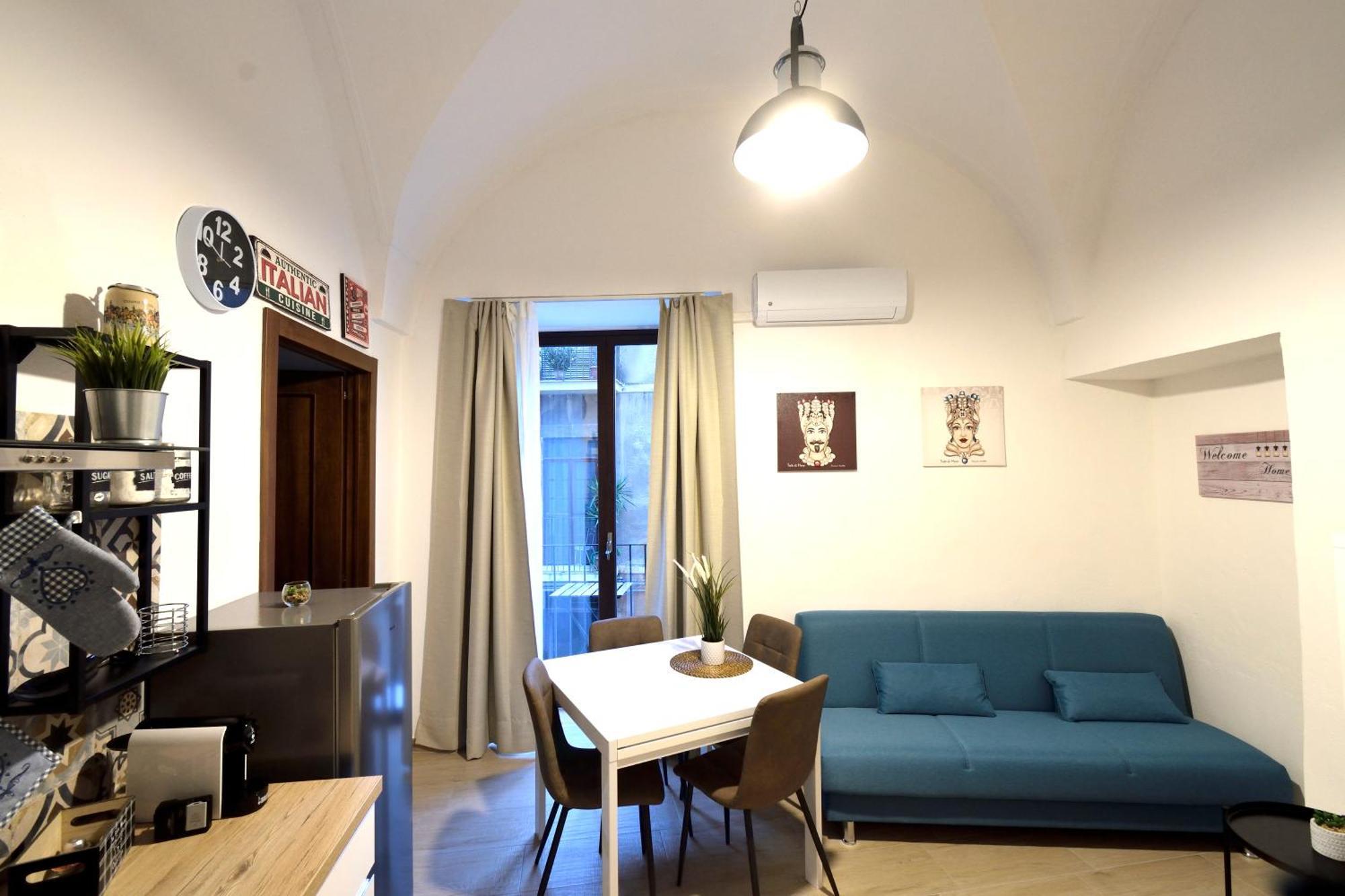 Апартаменты La Casa Di Carta Al Duomo Катания Экстерьер фото